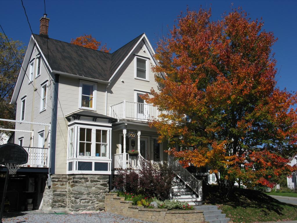 Auberge Marquis De Montcalm Sherbrooke Eksteriør billede