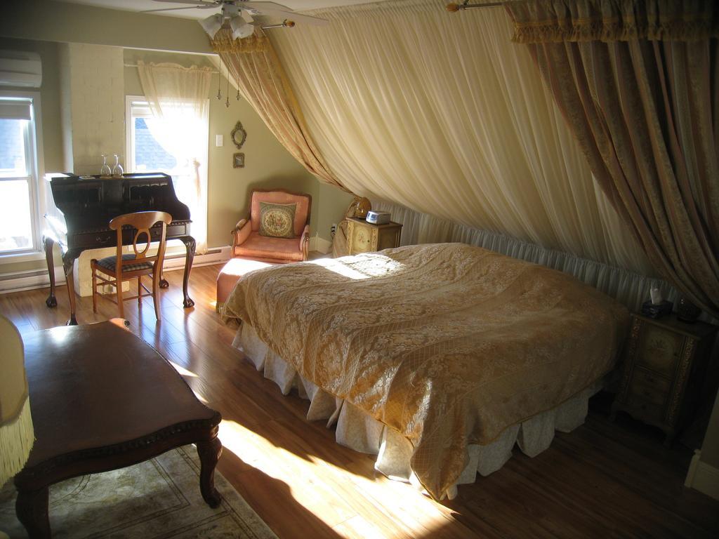 Auberge Marquis De Montcalm Sherbrooke Eksteriør billede