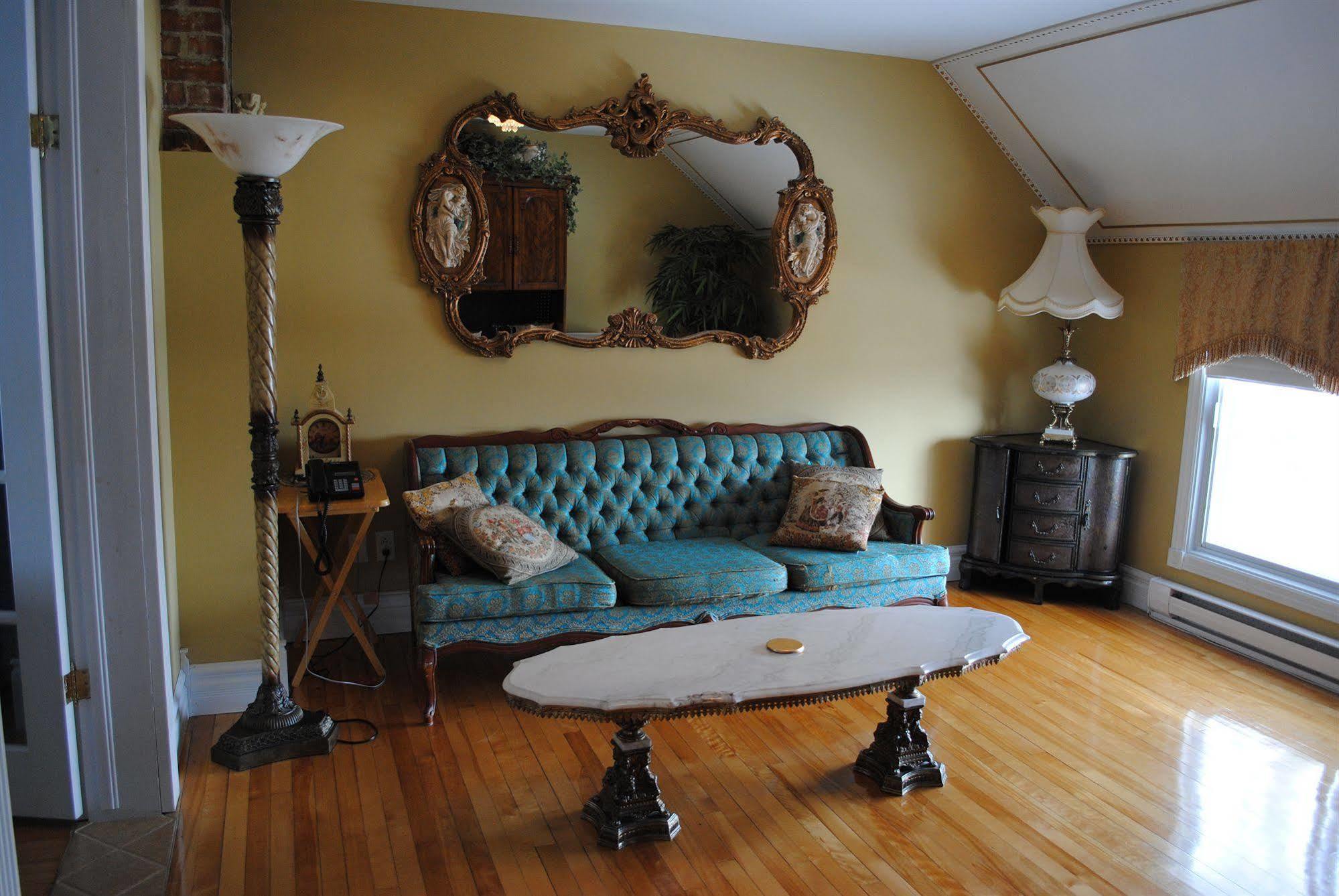 Auberge Marquis De Montcalm Sherbrooke Eksteriør billede
