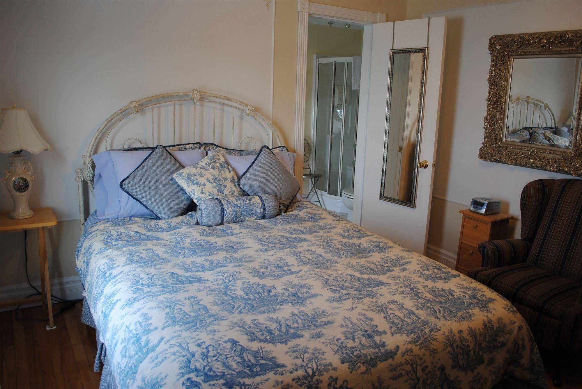 Auberge Marquis De Montcalm Sherbrooke Eksteriør billede