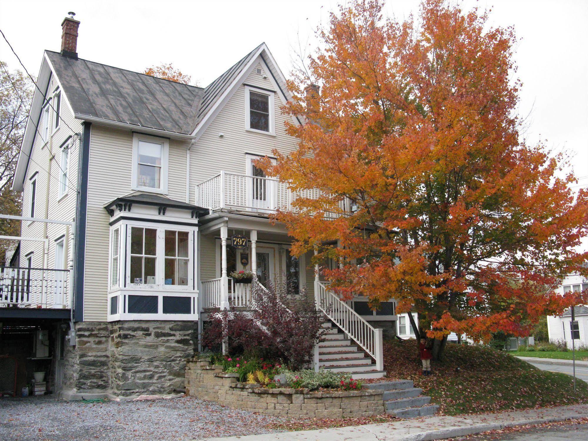 Auberge Marquis De Montcalm Sherbrooke Eksteriør billede