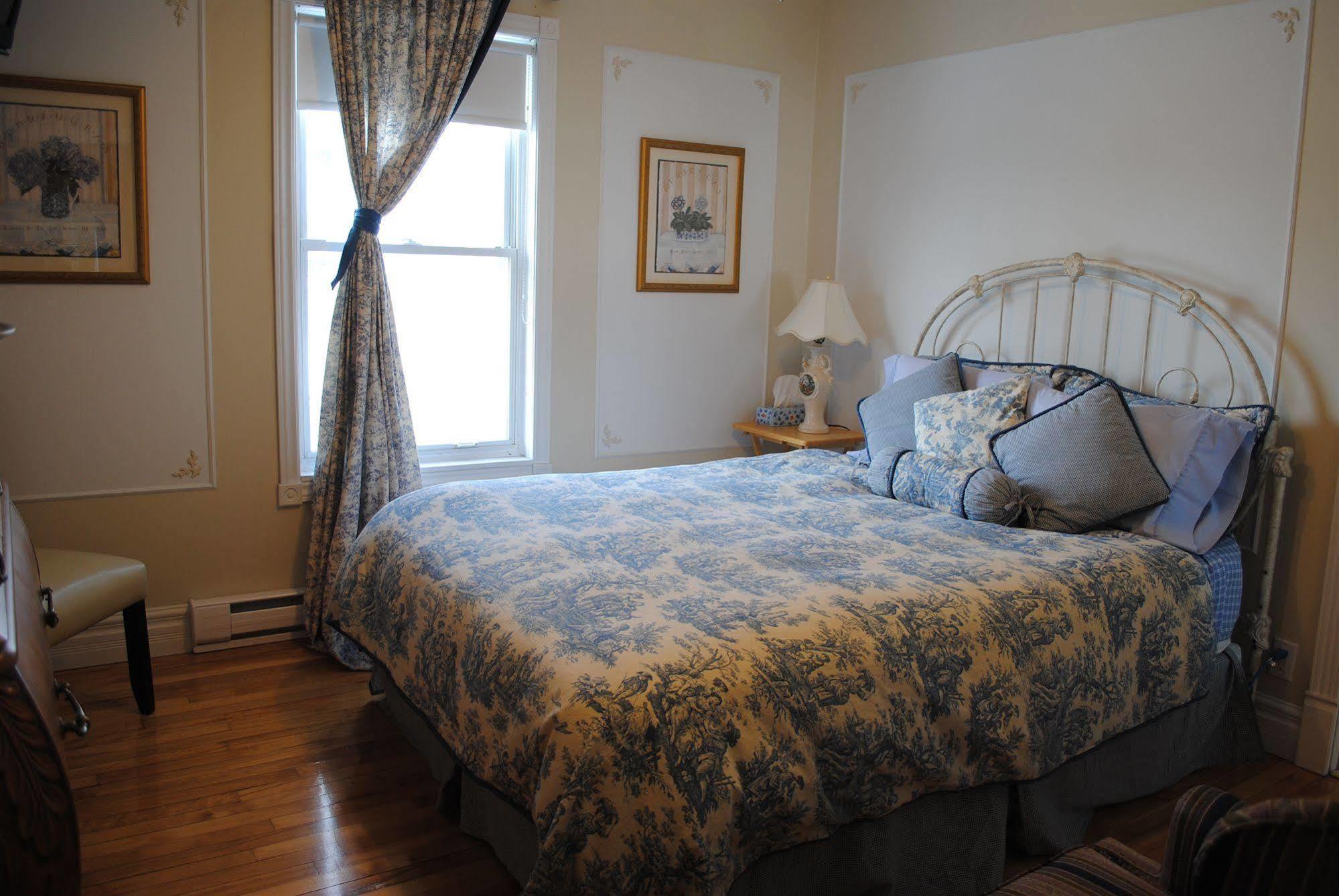 Auberge Marquis De Montcalm Sherbrooke Eksteriør billede