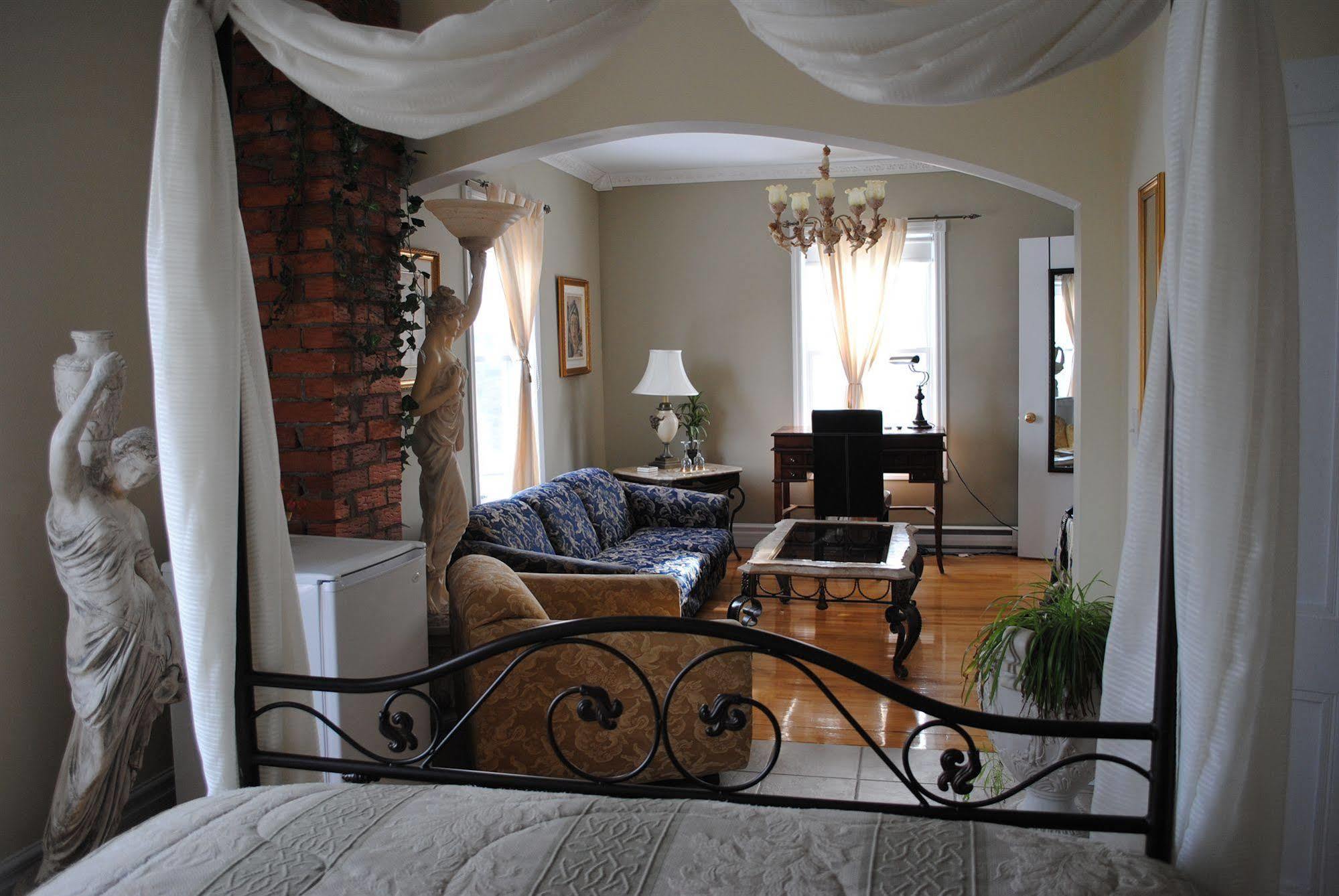 Auberge Marquis De Montcalm Sherbrooke Eksteriør billede